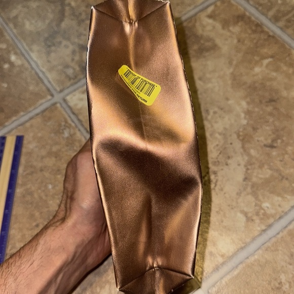 Clinique Makeup Bag from Macy’s - Picture 12 of 16